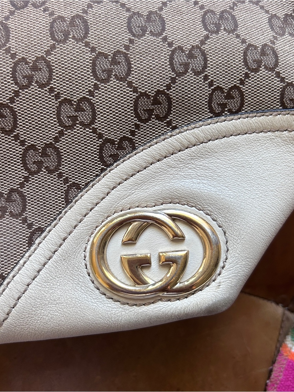 Gucci Bag - Picture 4 of 12